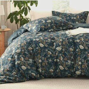 NWT Exotic Foliage Navy Comforter Set- Twin / Navy